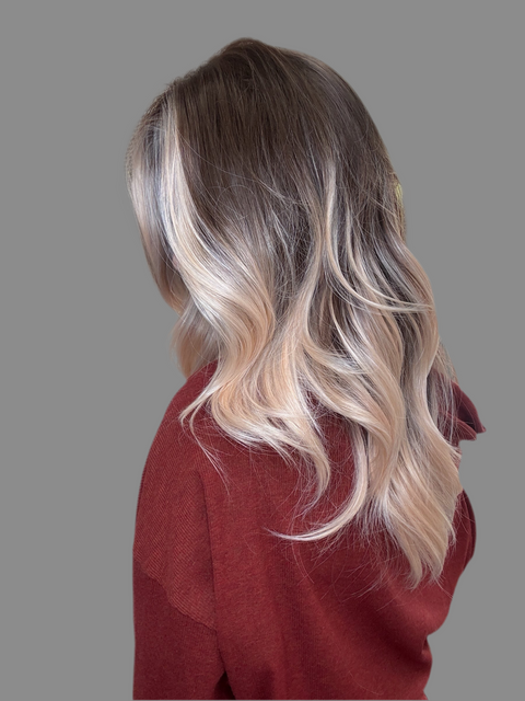 APRIL (Apricot Brunette)